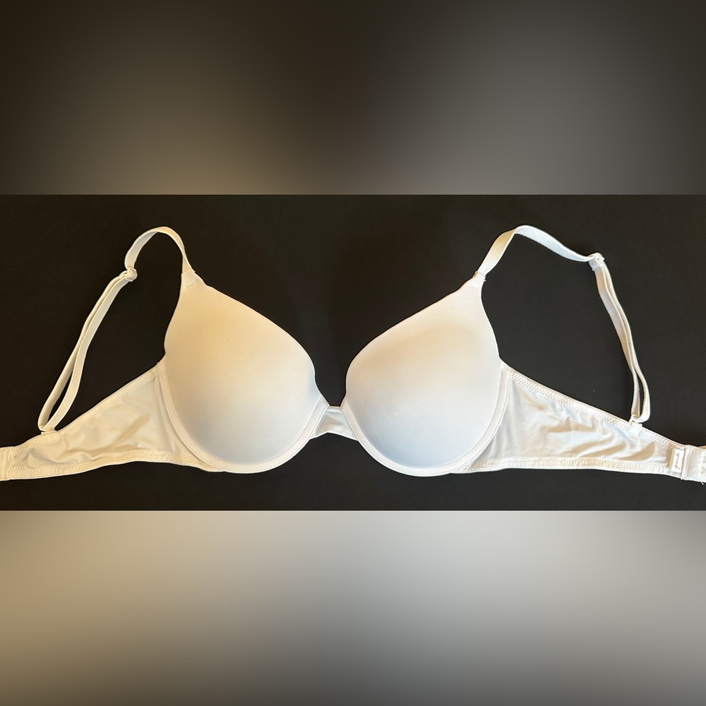 Victoria Secret Everywhere Push Up Bra White - Size 34C - Never Worn